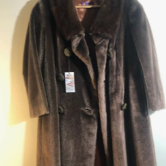 Vintage 1980's Peck & Peck Faux Fur Coat - Picture 2 of 7